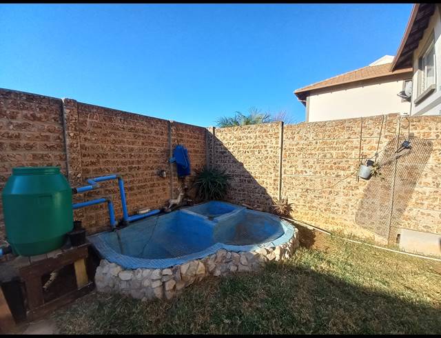 2 BEDROOM SECTIONAL TITLE FOR SALE IN PARKRAND